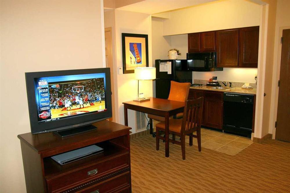 Homewood Suites Memphis Germantown Room photo